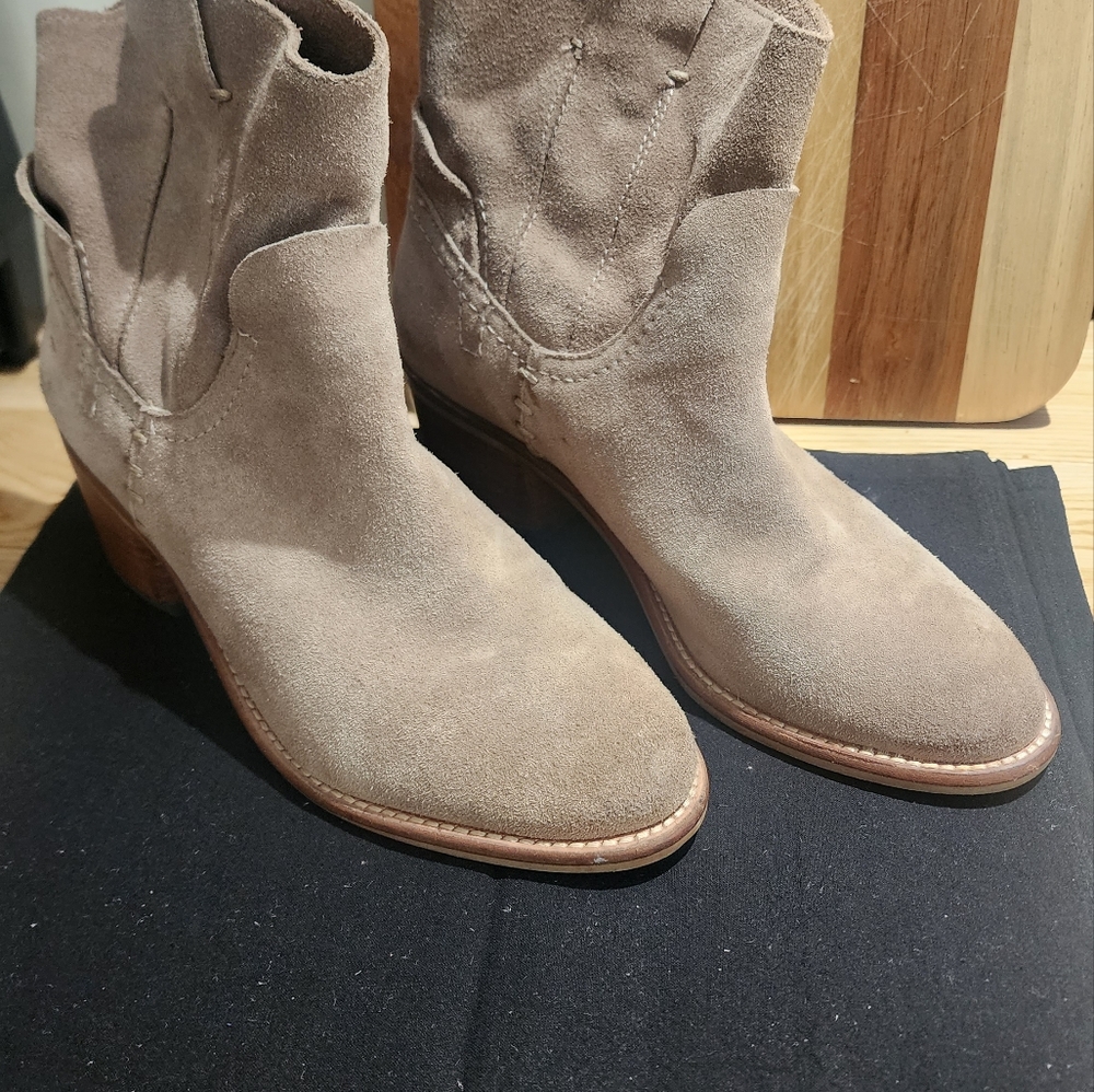 Dolce vita western ankle boots